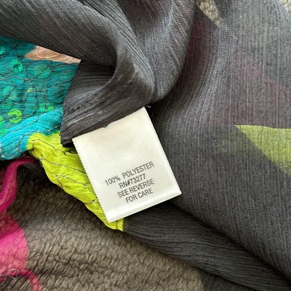 CANDIE’S Sheer Floral Tank - Picture 7 of 7